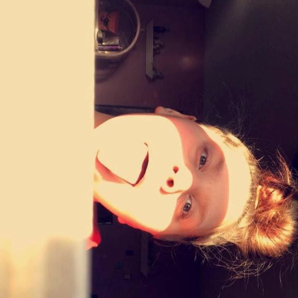 Meet your Posher, Sera - Picture 1 of 1